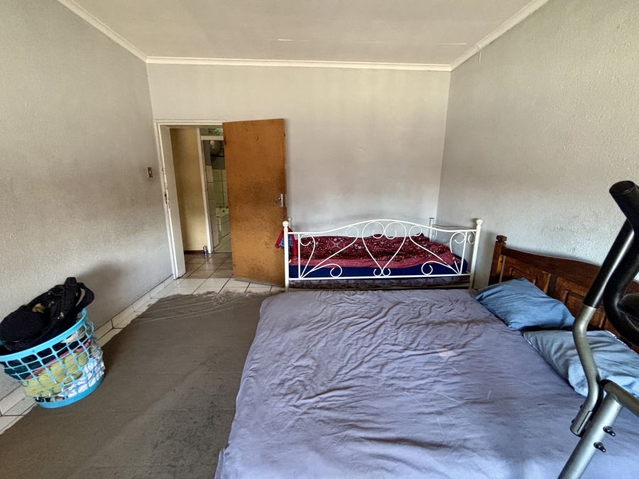 2 Bedroom Property for Sale in Goodwood Park Western Cape